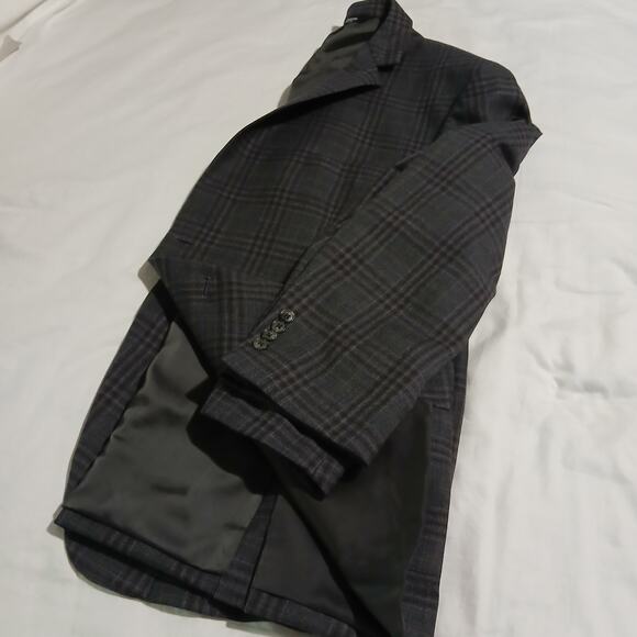 Jos.A.Bank Traveler Tailored-fit 48 Long WOOL Grey/maroon window pane plaid - Picture 4 of 15